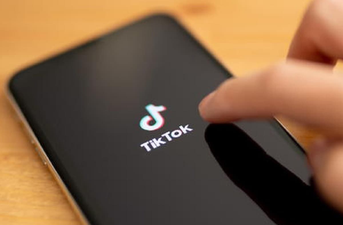 Tik Tok, foto Ansa