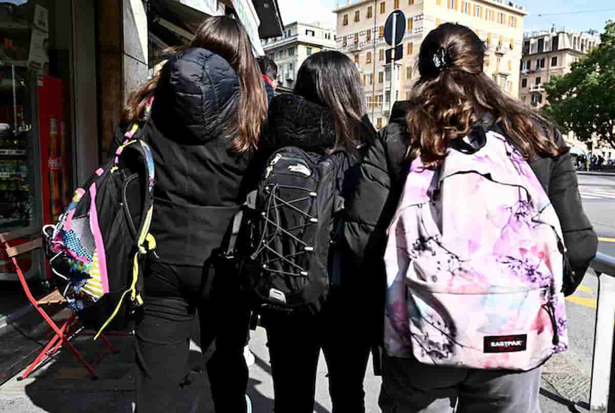 bullismo 15 anni modena