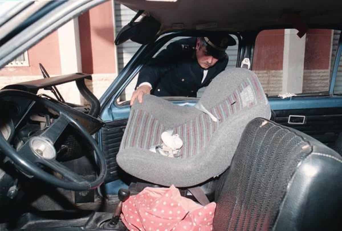 dimenticare bimbi in auto