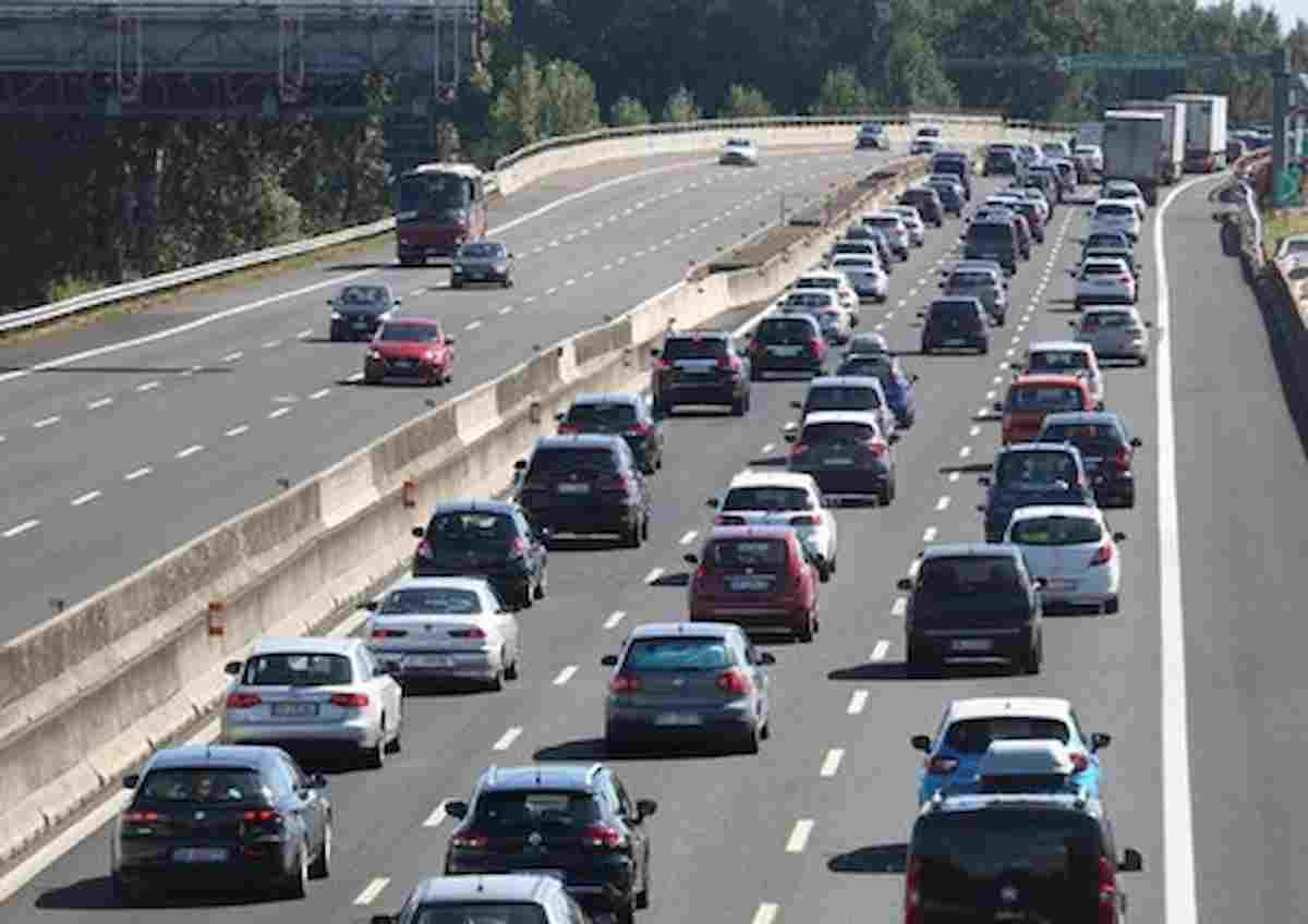 Doppio incidente sull'autostrada Palermo-Mazara del Vallo: caos traffico e lunghe code