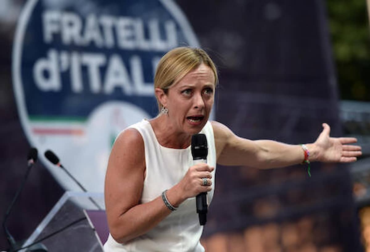 Giorgia Meloni, solitudine del leader, caso cultura: aveva Pera, Buttafuoco e Veneziani ma ci ha messo SangiulianoGiorgia