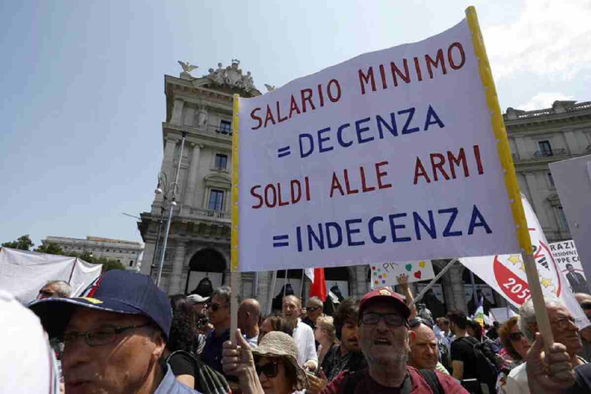 corteo_m5s_schlein_ansa