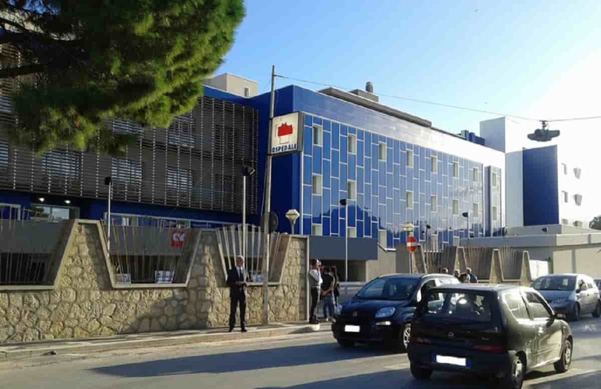 Bimba cade dal balcone, foto d'archivio Ansa