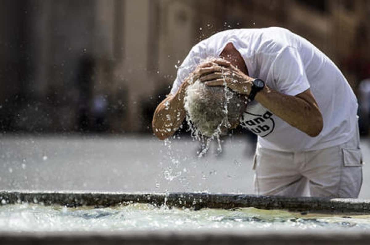 Le previsioni meteo per i prossimi giorni, foto Ansa