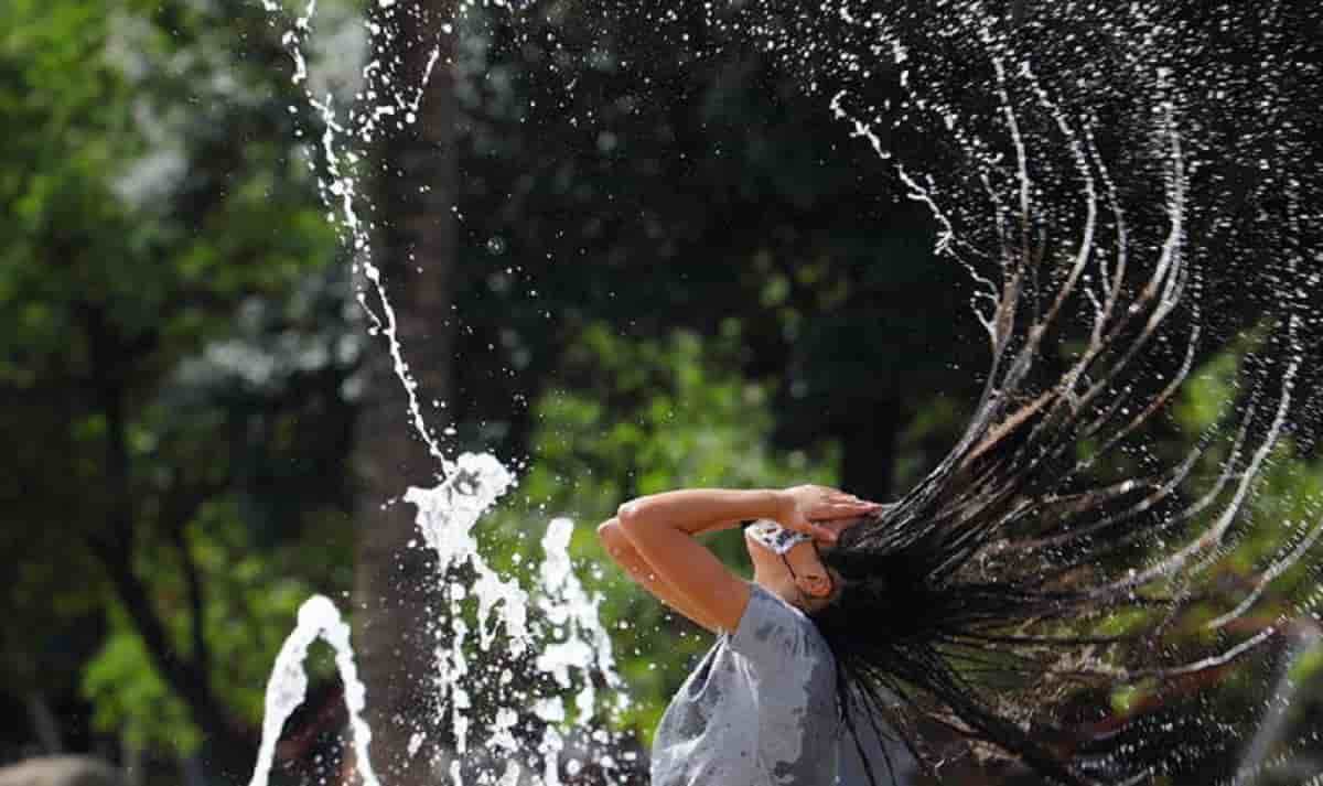 Giugno passerà alla storia come il mese più caldo di sempre. Almeno per ora. Foto Ansa