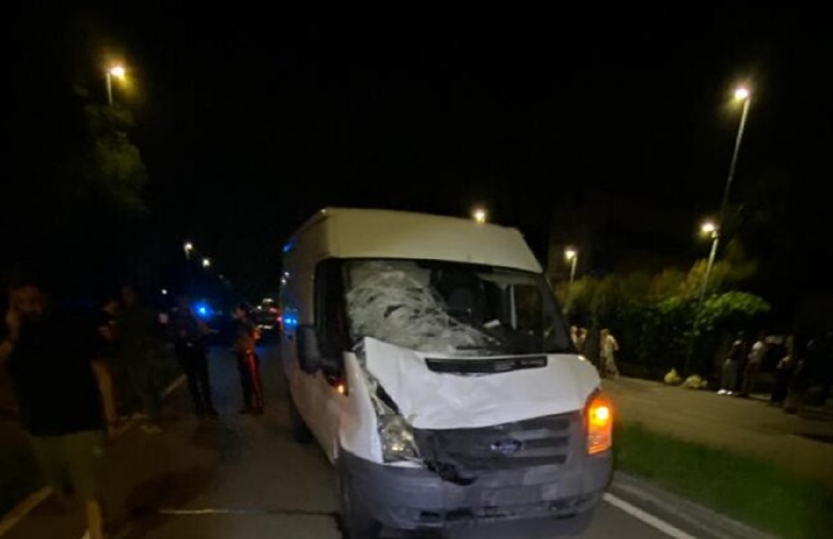 ubriaco ragazzi bici