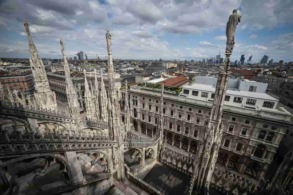 ragazzi francesi duomo milano