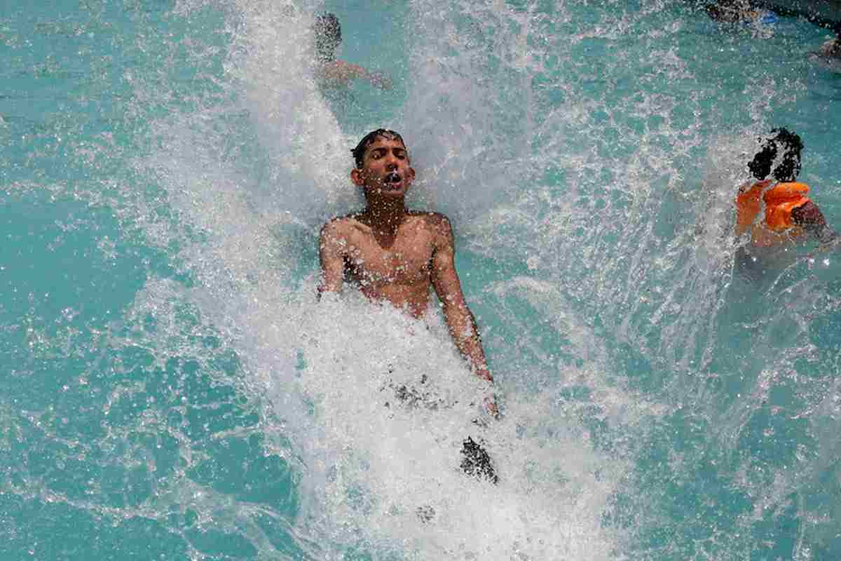 piscina_attenti_occhi_ansa