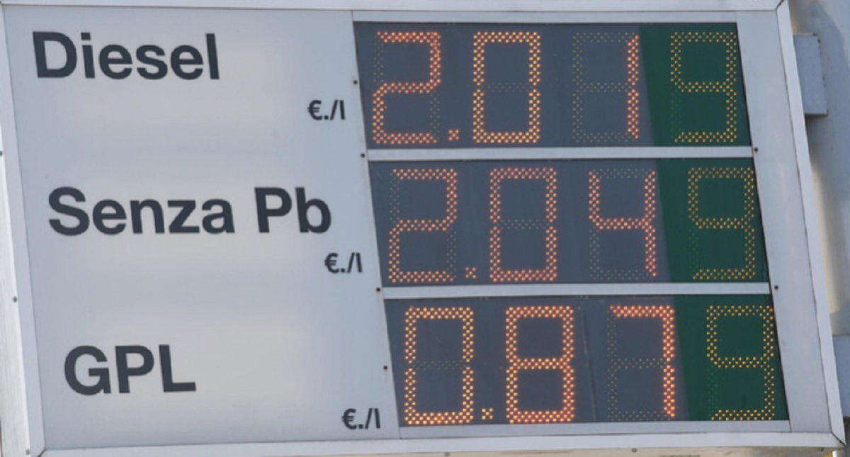 prezzi benzina