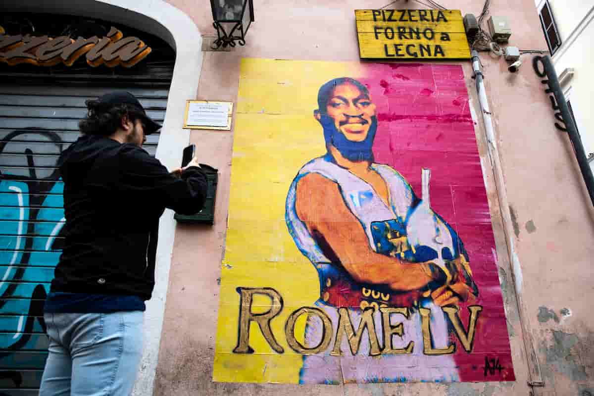 roma romelu lukaku murales