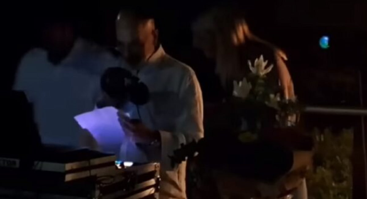 Torino corna, lui, lei, l’altro: cafonata alla festa-annuncio delle nozze, compagna messa alla gogna e lasciata