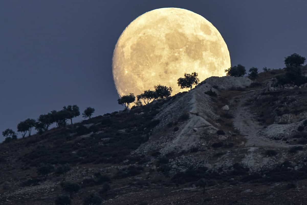 superluna storione stasera