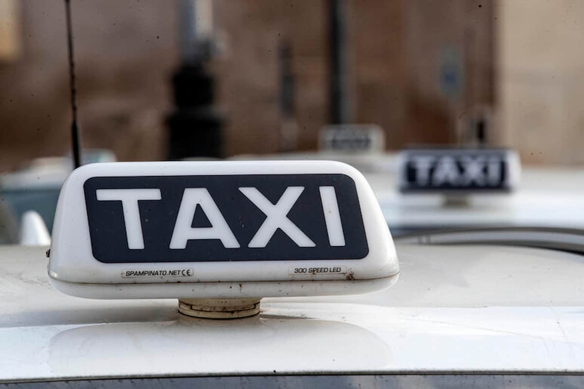 taxi gratis discoteca salvini