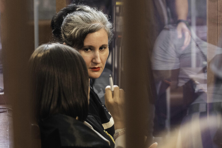 Alessia Pifferi, accusata di omicidio della figlia: "Pensavo che i biberon bastassero"