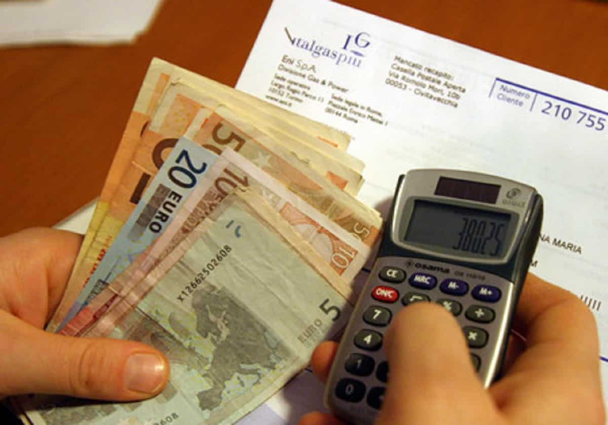 Stangata d'autunno, foto d'archivio Ansa