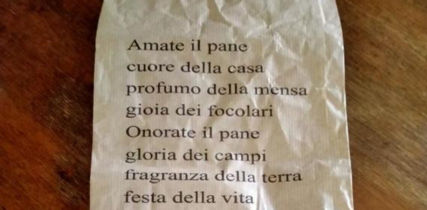 Polemica ad Arezzo, frasi di Mussolini sulle buste del pane