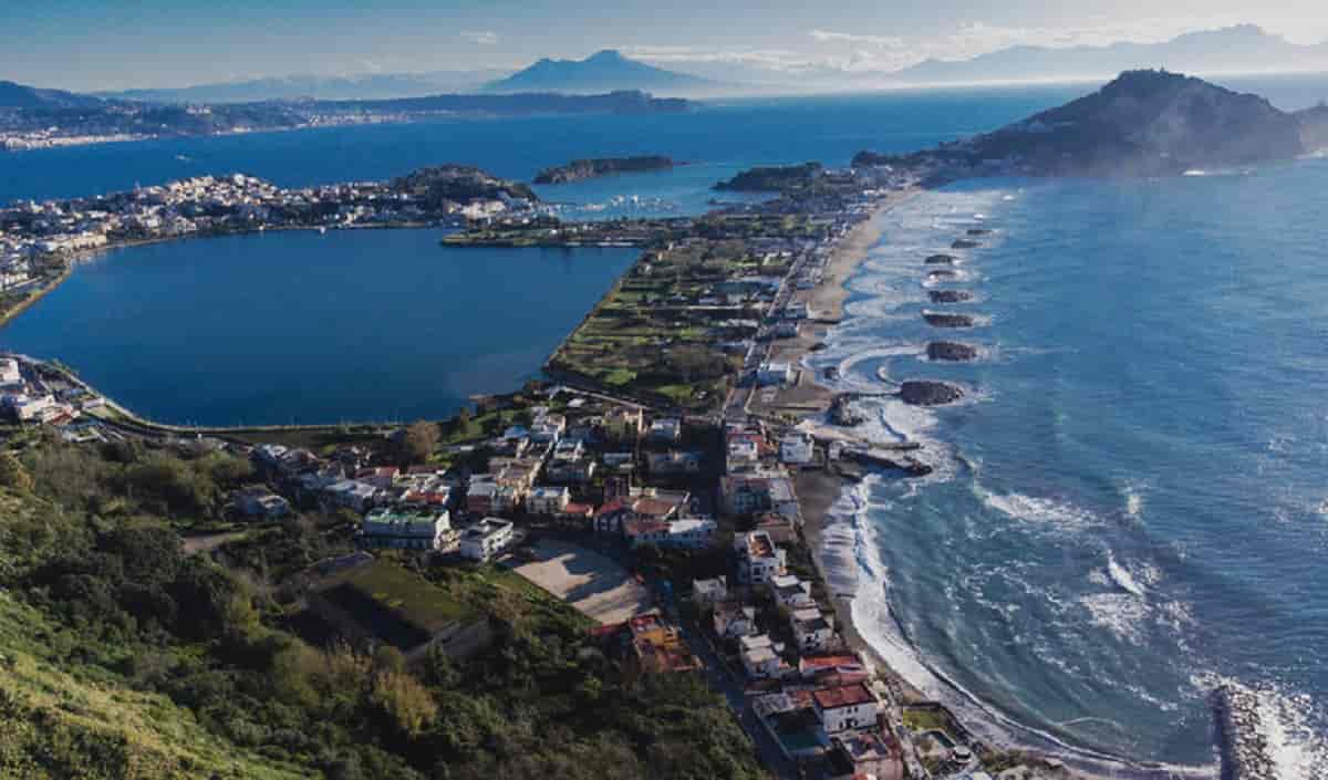 Campi Flegrei, foto Ansa