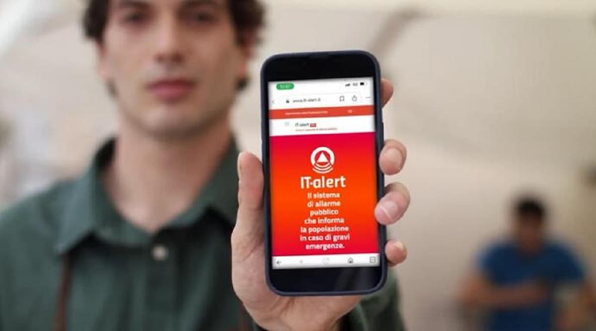 IT-alert, come funziona il nuovo sistema di allarme pubblico nazionale
