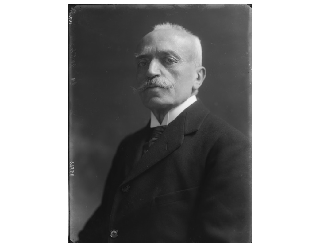 Insulta sui social Luigi Cadorna, venetista condannato a risarcire il nipote del generale