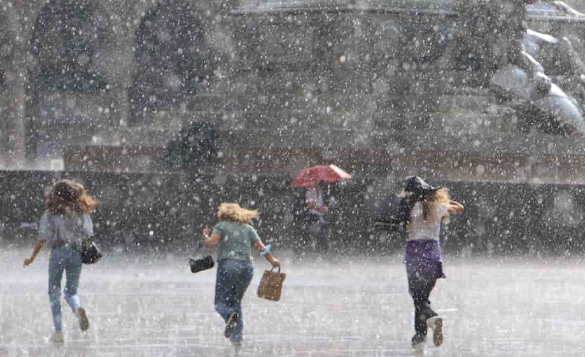 Le previsioni meteo per i prossimi giorni, foto Ansa