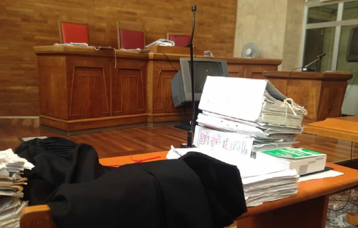 Accusato di assenteismo, foto Ansa