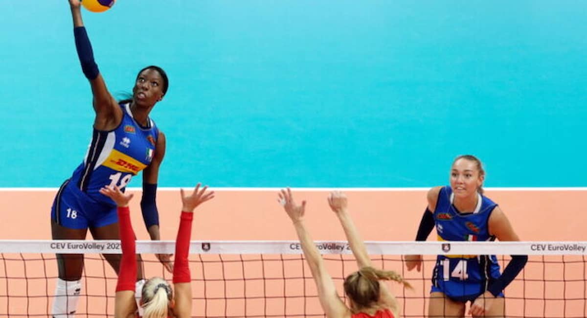 Europei di volley femminile, l’Italia cede alla Turchia 3-2 dopo una battaglia in 5 set, in finale c’è la Mezzaluna del fenomeno Vargas