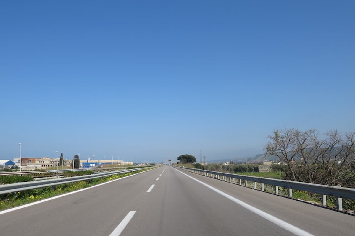 albero crolla a20 cefalù