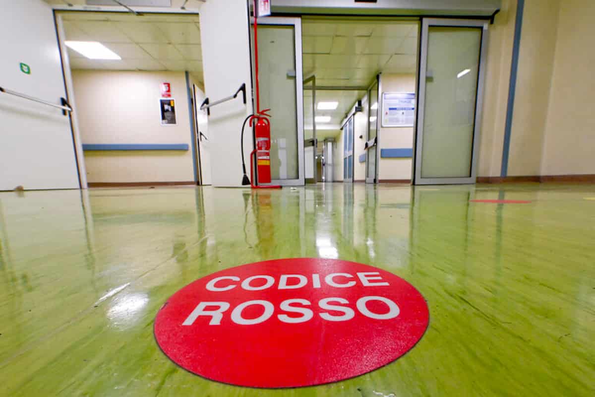 napoli pronto soccorso sputi