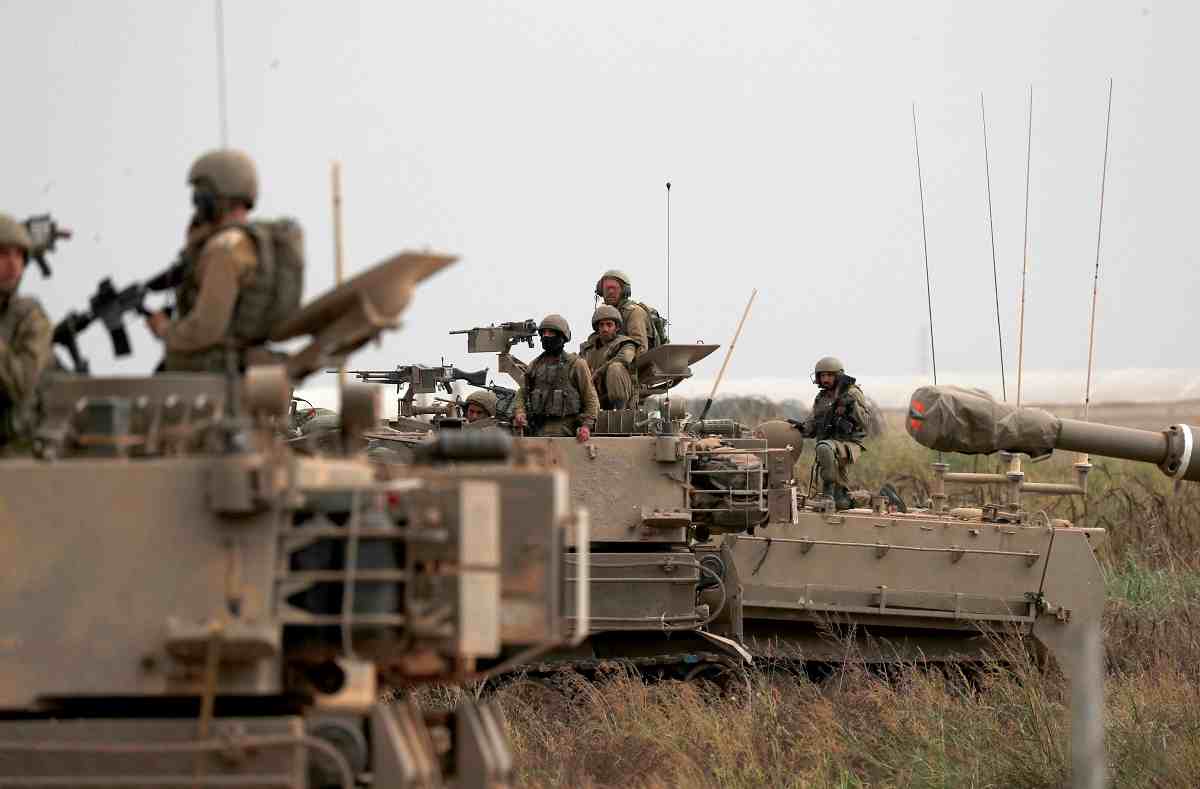 militari israeliani invadono gaza