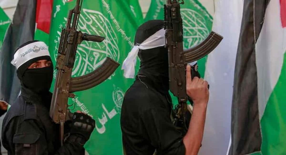 Malato di cancro si getta sulle granate di Hamas per salvare i suoi compagni, gravemente ferito è sopravvissuto