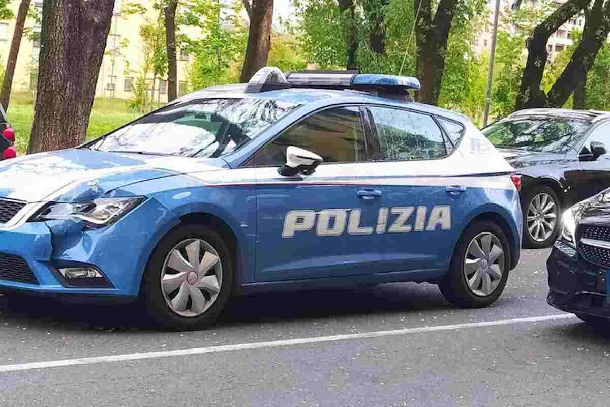 auto_polizia_ansa