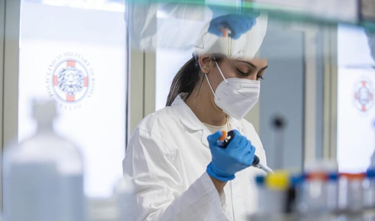 Covid, tornano salire i casi (+26%) nell'ultima settimana. Foto Ansa