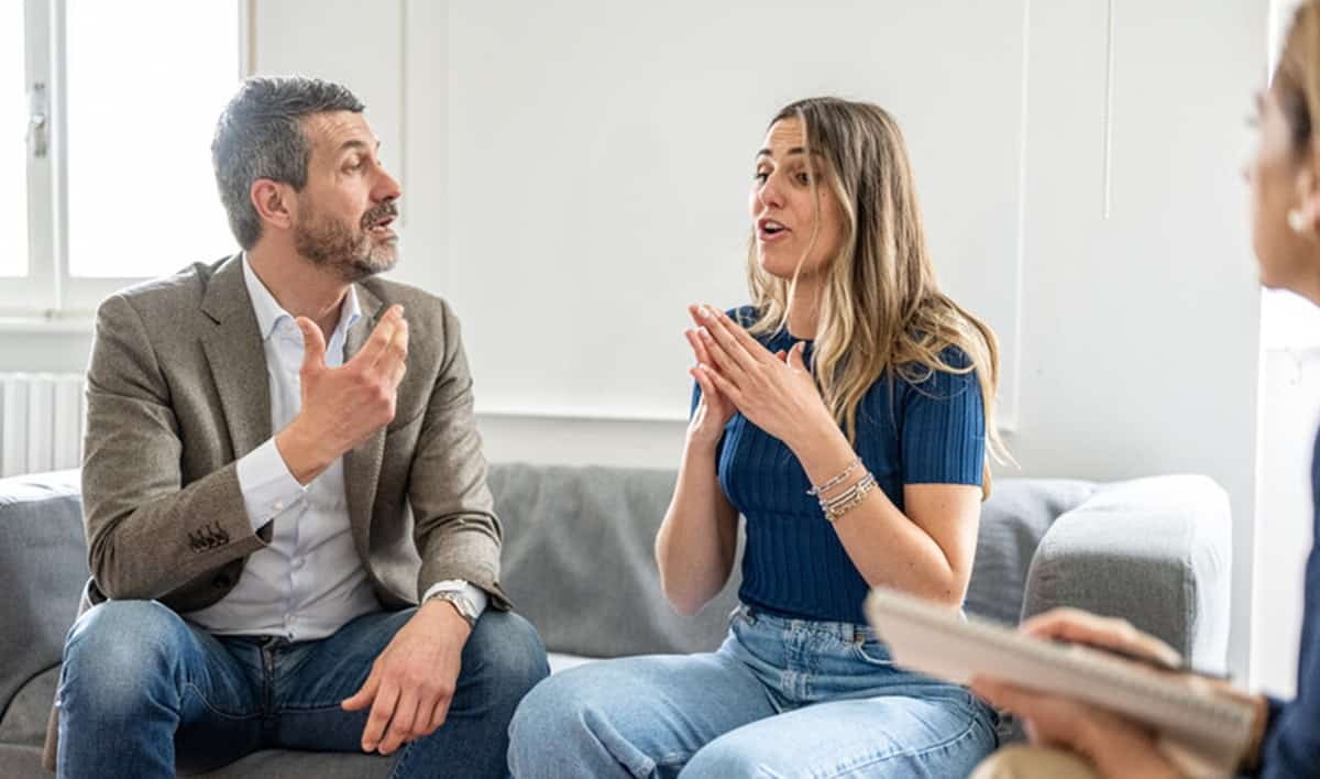 Perché le donne si lamentano più degli uomini? Non censurano le cose negative... Foto Ansa