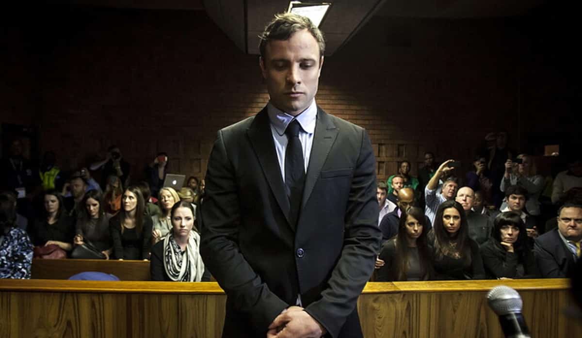 Oscar Pistorius dopo 10 anni dall'omicidio di Reeva Steenkamp lascia il carcere