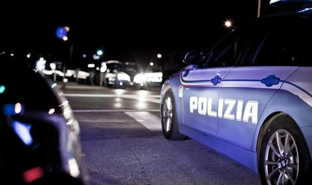 Studentessa di 20 anni violentata da due uomini nella zona universitaria di Bologna. Foto d'archivio Ansa