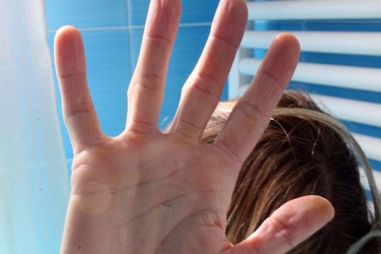 Stupro a Priverno, vittima: "Nuda per sei ore in mezzo alle spine"