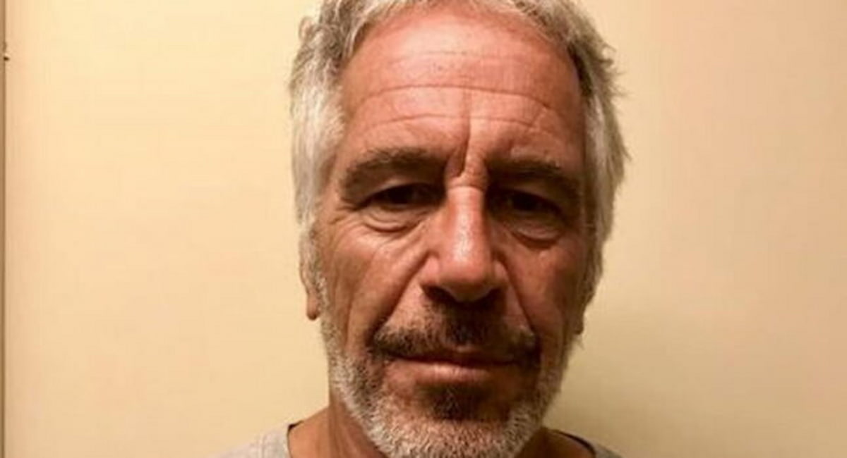 Jeffrey Epstein aveva un giro di oltre 20 uomini cui presentava le sue ragazze, top secret sui nomi
