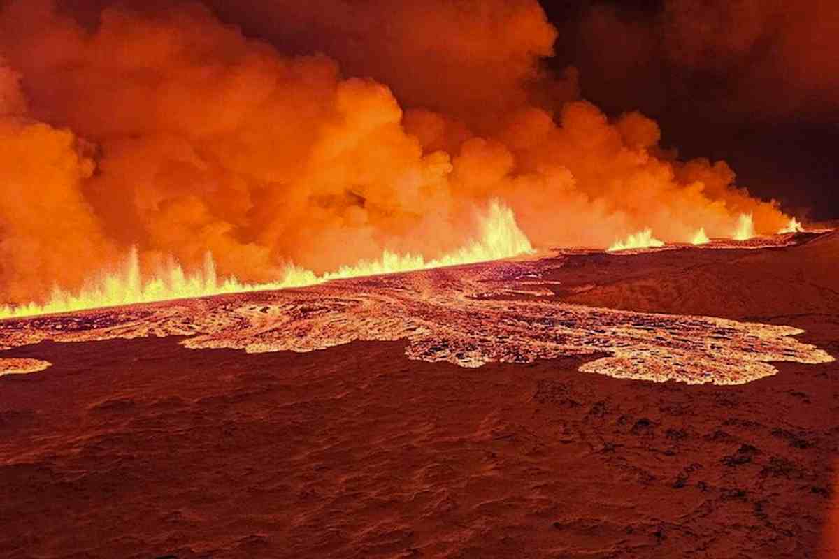 Vulcano islanda, foto ansa