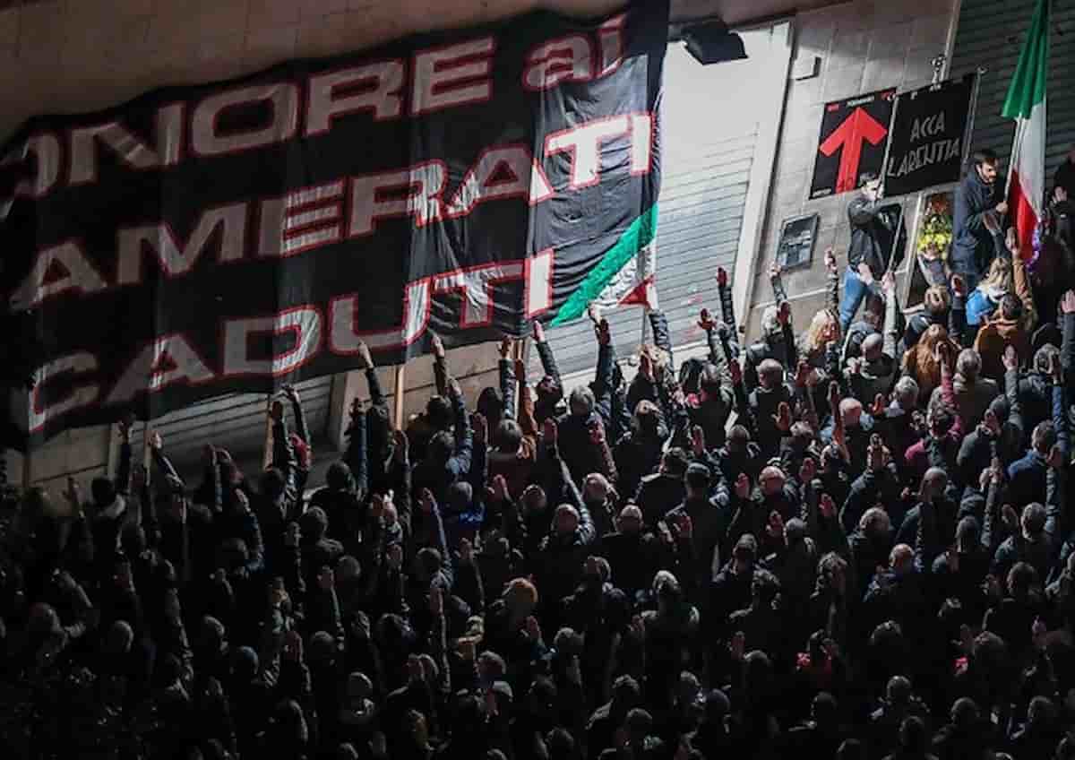 picchiato spilla antifascista
