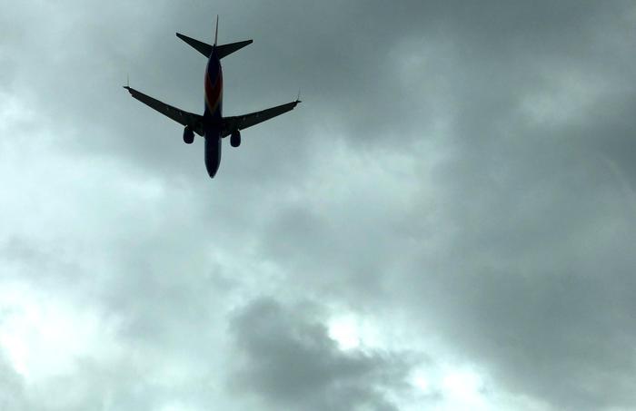 Volo Venezia-Roma cancellato, giudice difende il passeggero: a quanto ammonta il rimborso