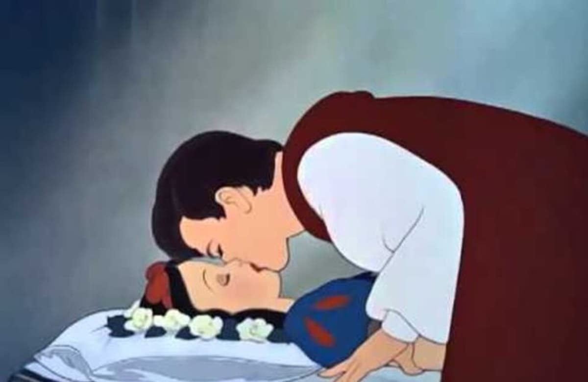 Paola Cortellesi e Biancaneve: alla ricerca del sessismo nelle fiabe Disney