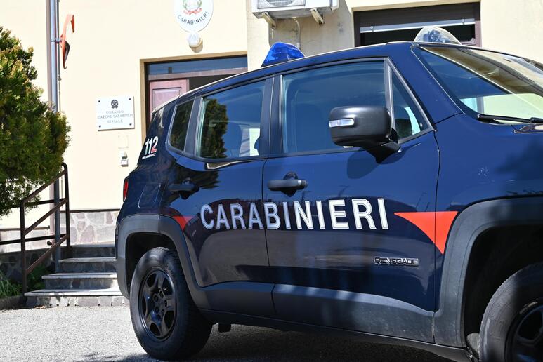 "Ritira la denuncia o ti dò fuoco": minaccia l'ex marito dell'ex compagna, arrestato