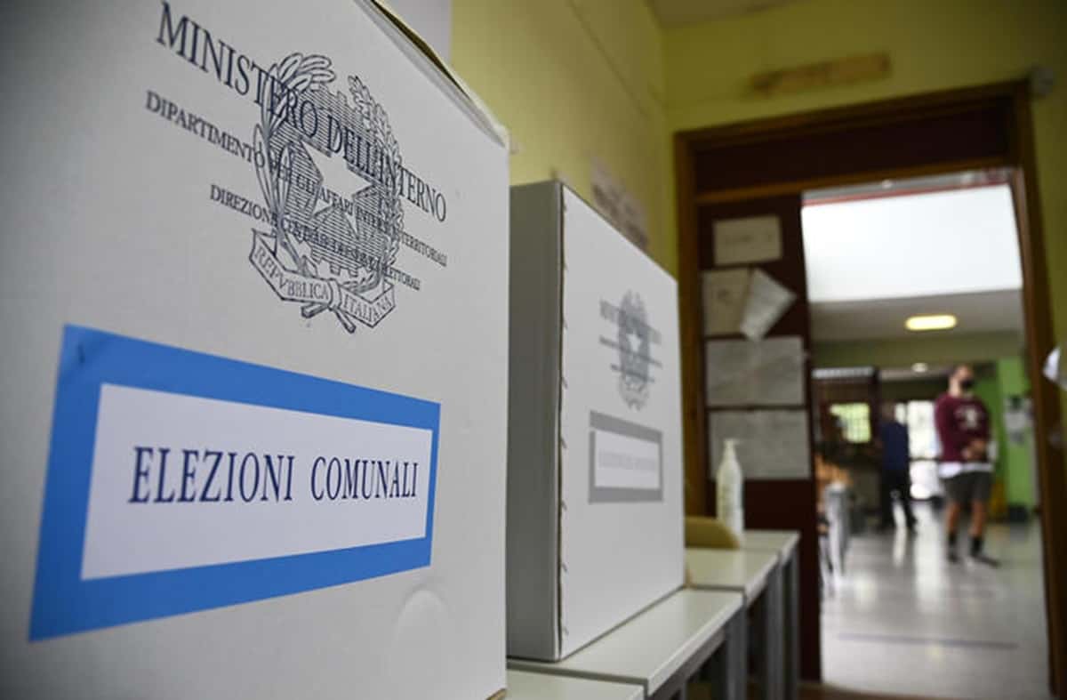 Elezioni europee sabato 8 e domenica 9 giugno, nello stesso giorno Regionali e Comunali. Foto d'archivio Ansa