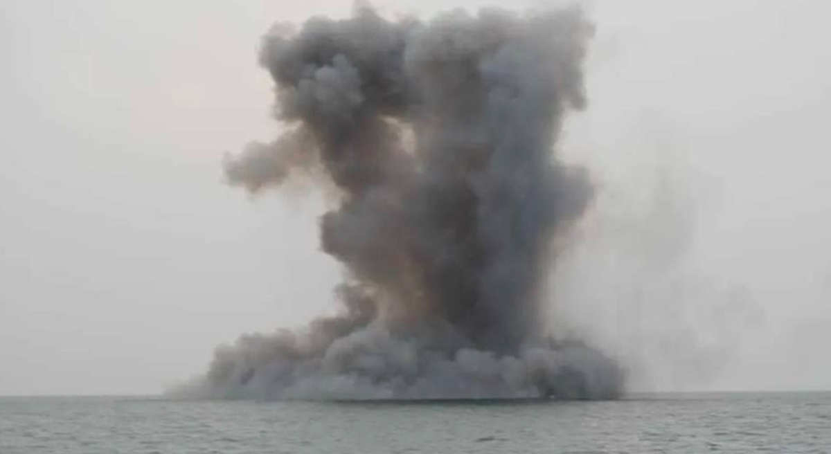 Yemen: 25 gli attacchi Houthi nel Mar Rosso. Barchino bomba esplode in acqua