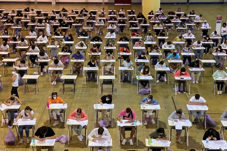 Test Medicina 2024 rinviato: prove slittano ad aprile e maggio