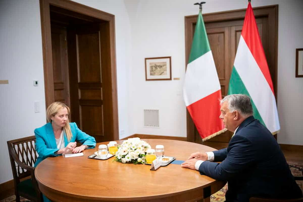 Piegati i veti di Orban, successo di Giorgia Meloni