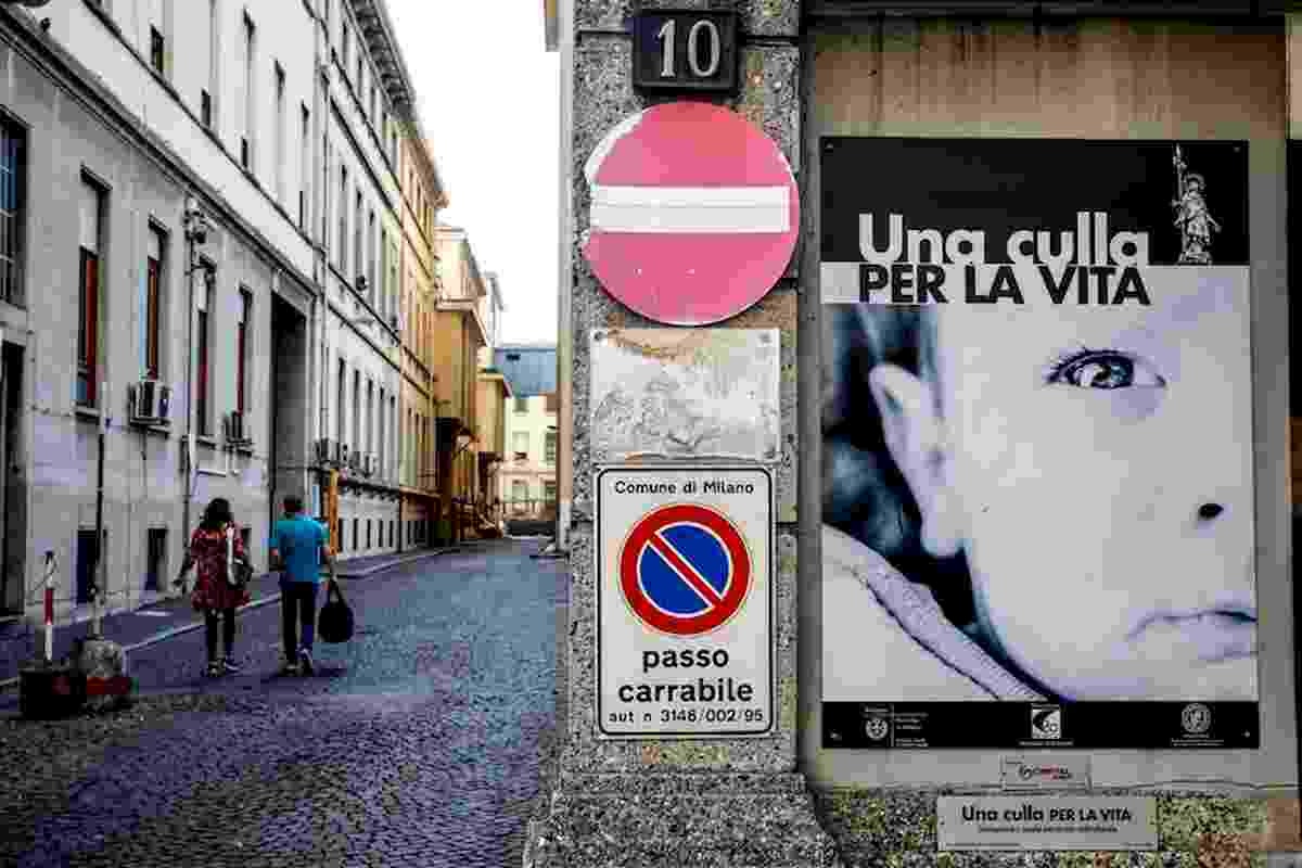 neonato abbandonato milano