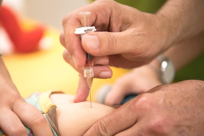 morbillo nuova variante in italia