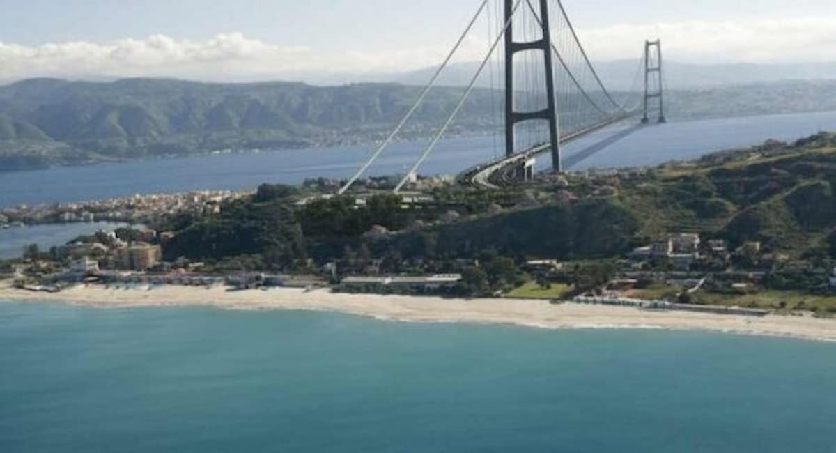 Il ponte tra Calabria e Sicilia si chiama desiderio, il progetto decennale e l'improvvida iniziativa giudiziaria