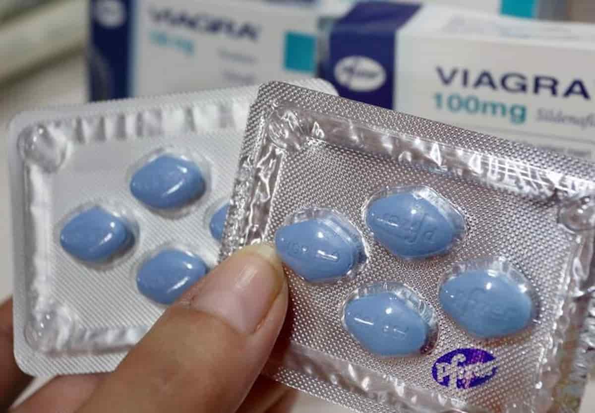 Viagra, passione italiana: l’Italia è il secondo Paese al mondo nel consumo di “pillole blu”, farmaci, 7 su 10 assumono almeno 3 compresse al giorno.